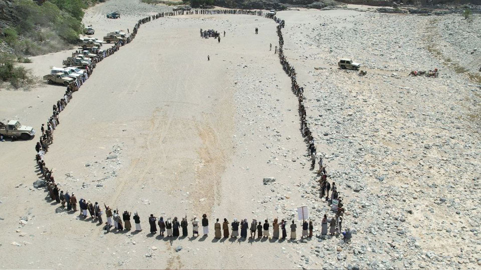 قبائل الجميمة بحجة تعلن النفير العام لمواجهة العدوان