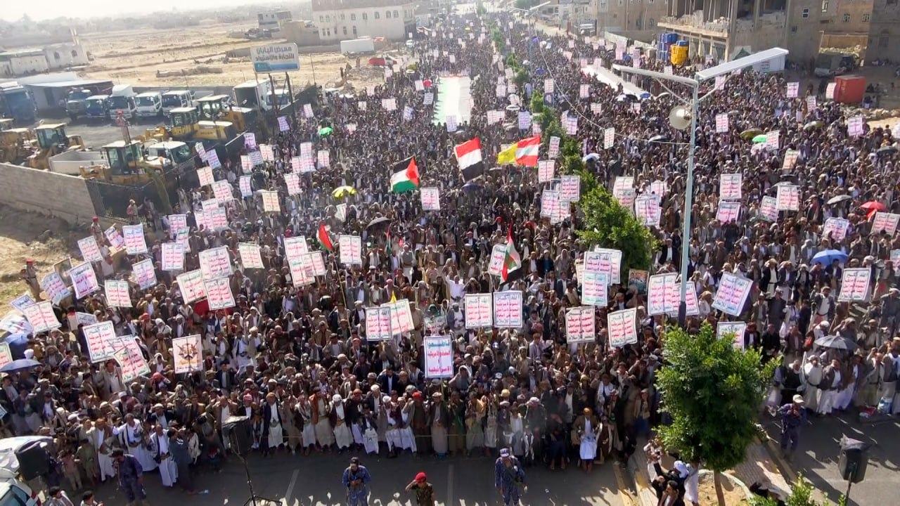محافظة عمران تشهد 77 مسيرة حاشدة تنديداً بالإبادة الجماعية في غزة