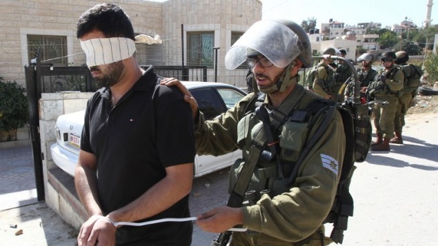 قوات العدو تشن حملة اعتقالات واقتحامات وهدم منازل في الضفة والقدس