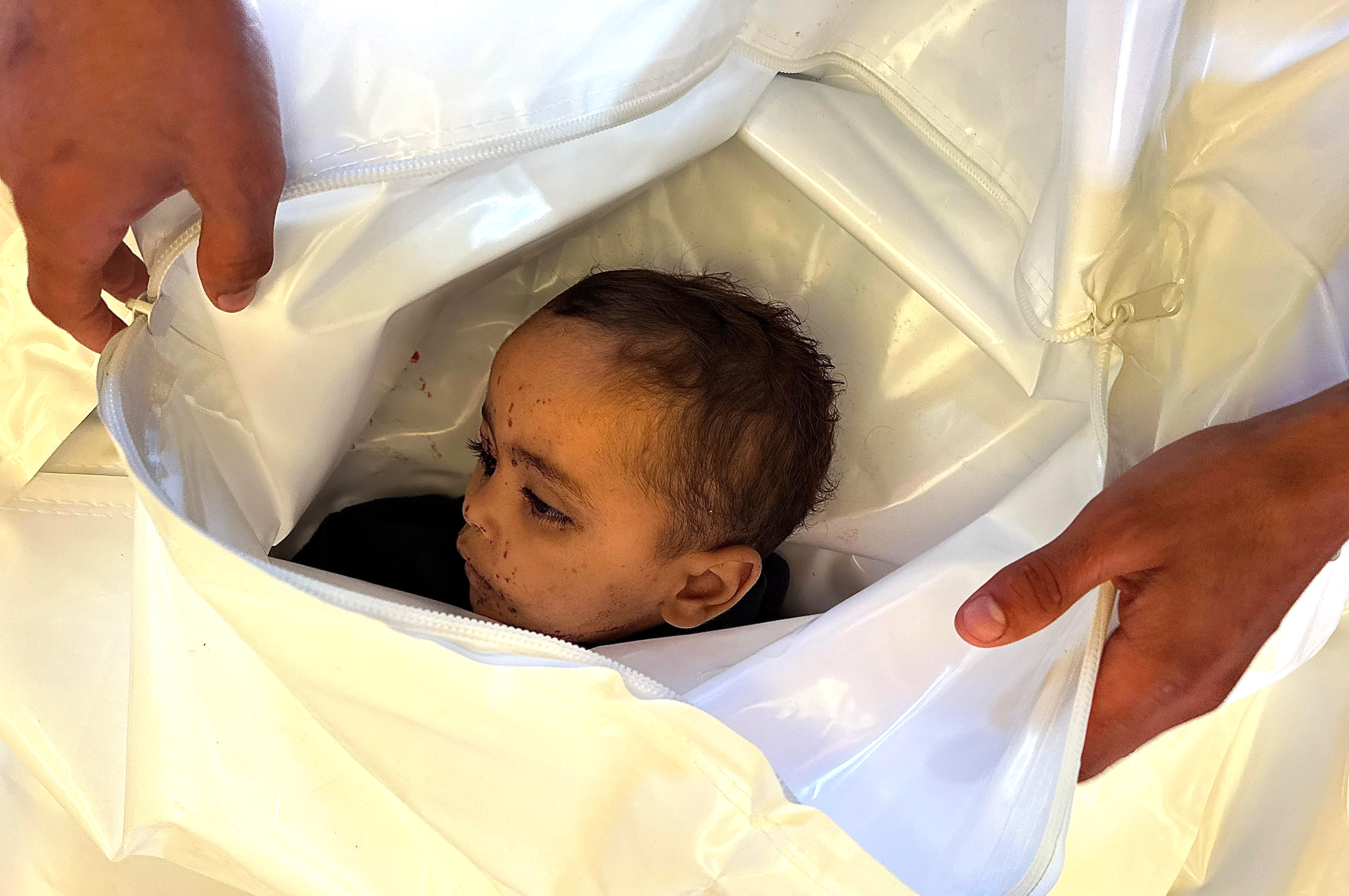 الإعلام الحكومي بغزة: العدو ينفذ سياسة التطهير العرقي والإبادة الجماعية