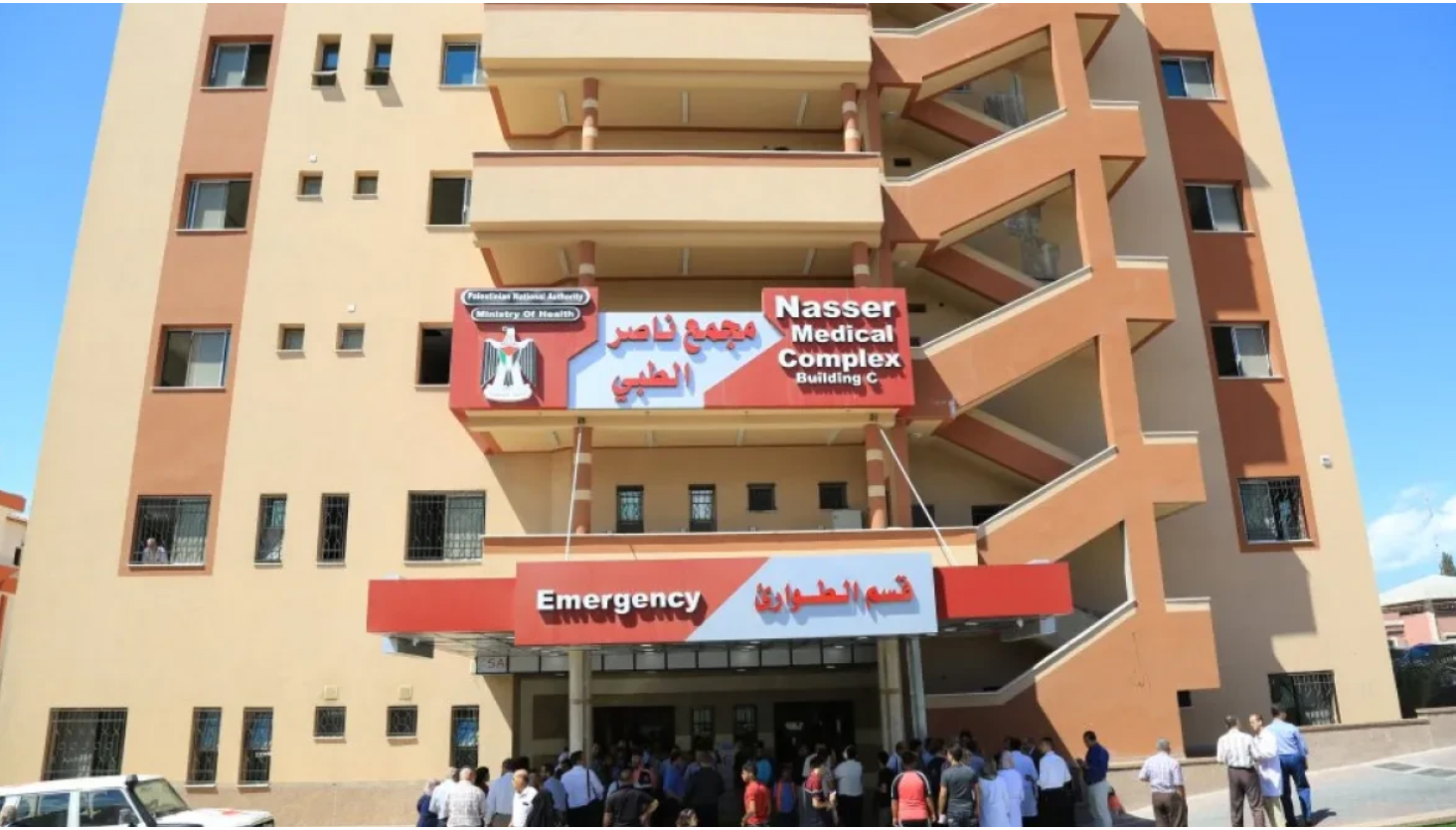مدير مجمع ناصر الطبي: أوامر الإخلاء للمستشفى حكم بإعدام 500 مريض