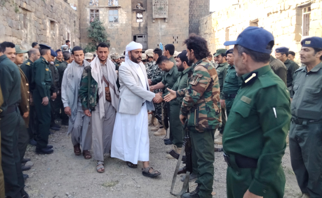 محافظ ريمة يتفقد أحوال منتسبي الأجهزة الأمنية