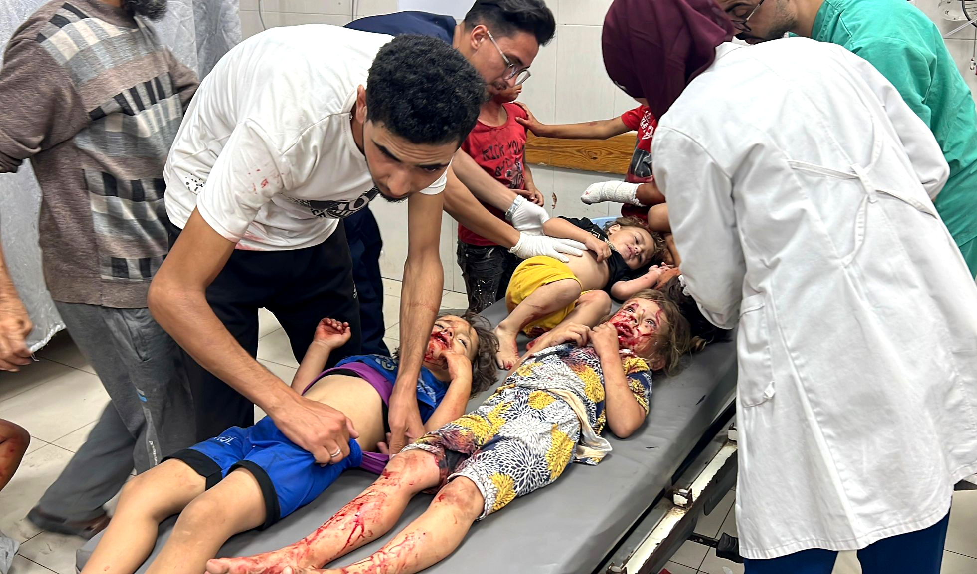 24 شهيداً ومصابون في غارات متواصلة للعدو على قطاع غزة