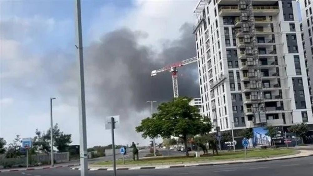 إصابة 4 صهاينة بسقوط صواريخ إيرانية وسط الكيان الغاصب
