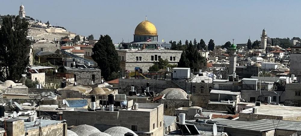 محافظة القدس: العدو يستغل التوتر الإقليمي لتوسيع الاستيطان وعزل المدينة