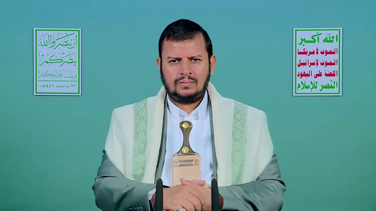 السيد القائد : الرد الإيراني المدمر والقوي والفعال ألحق بالعدو الإسرائيلي دماراً هائلاً