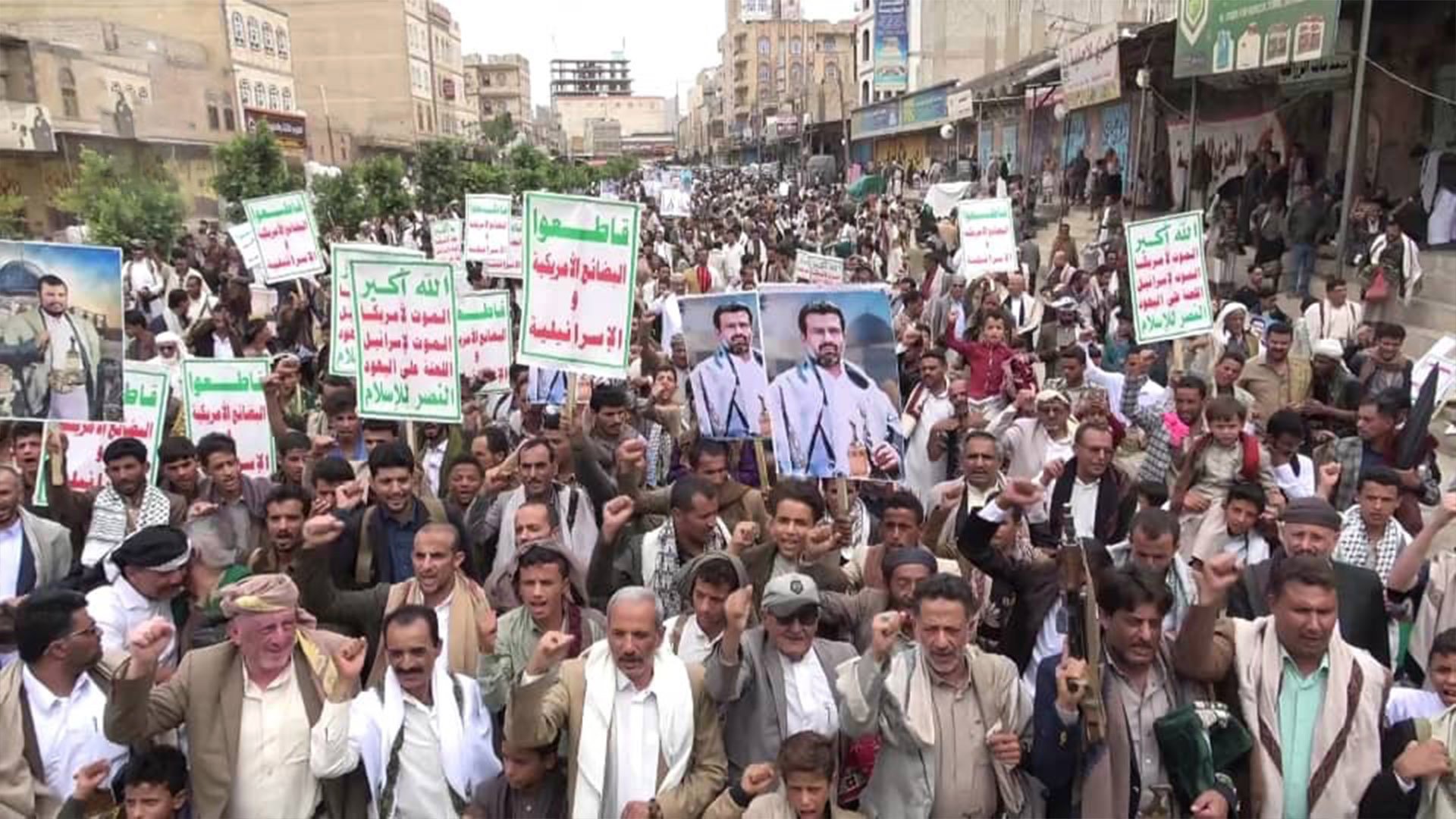 مسيرات حاشدة بالضالع إسناداً لغزة وإيران ضد الإجرام الأمريكي والصهيوني