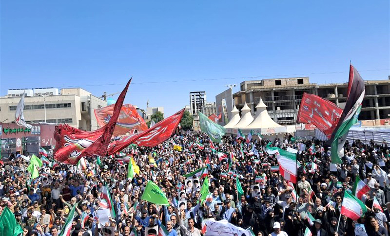 المدن الإيرانية تشهد مسيرات كبرى تنديداً بالعدوان الصهيوني