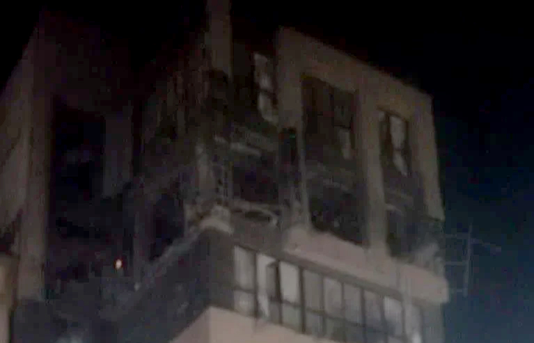 عدوان صهيوني على مبنى سكني في قم وارتقاء شهيدان وجرحى