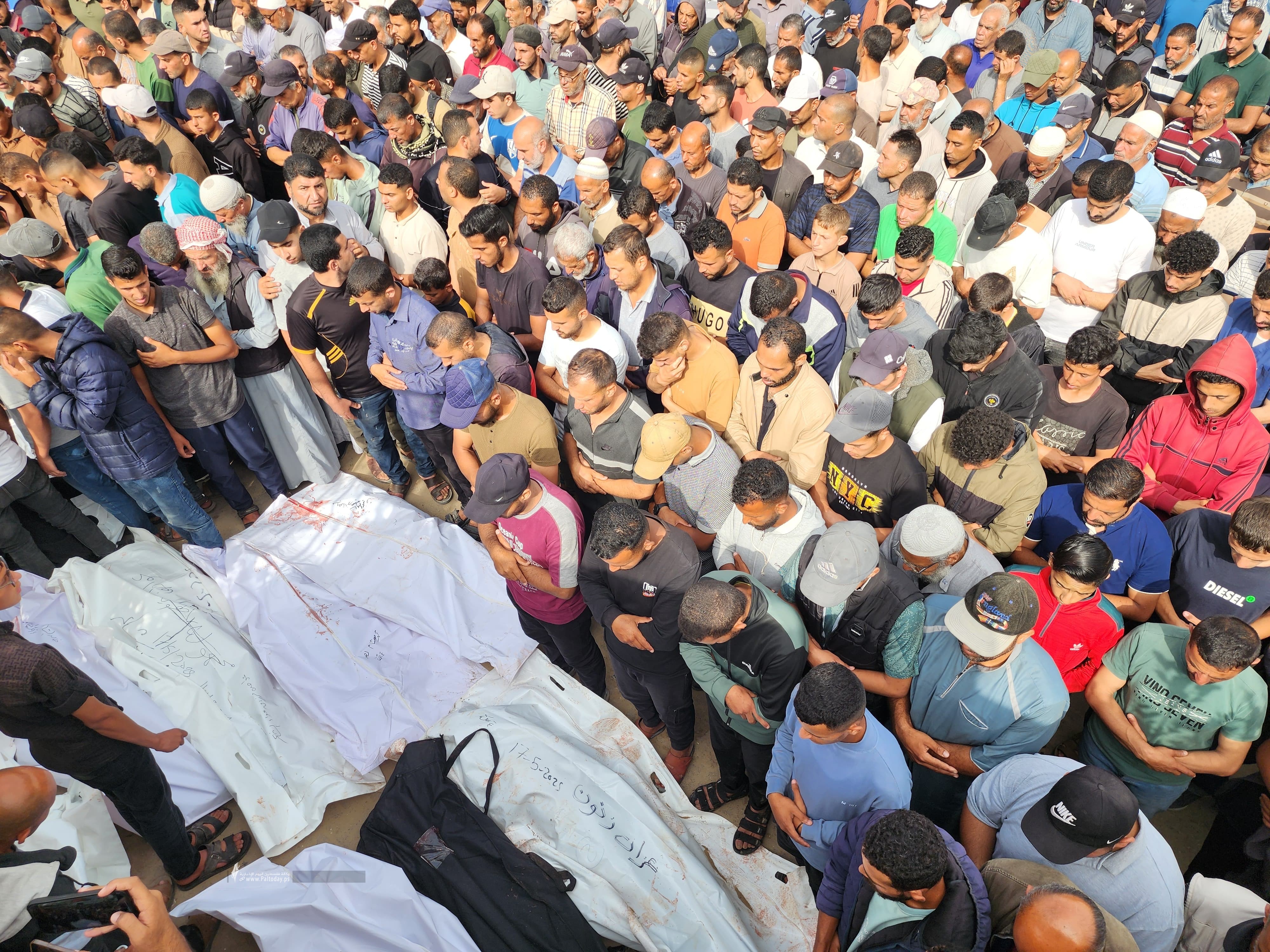 7 شهداء بعد قصف العدو منزلاً في جباليا البلد و3 أشقاء في بيت لاهيا شمال غزة