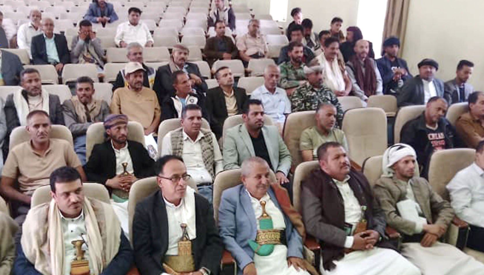 المكاتب الحكومية بمحافظة إب تُحيي ذكرى يوم الولاية