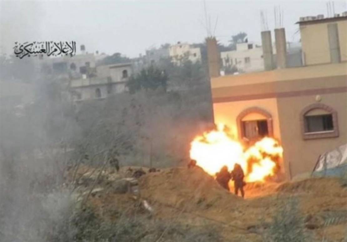جحيم في خانيونس: كمين مركب يفتك بجنود وآليات العدو الإسرائيلي