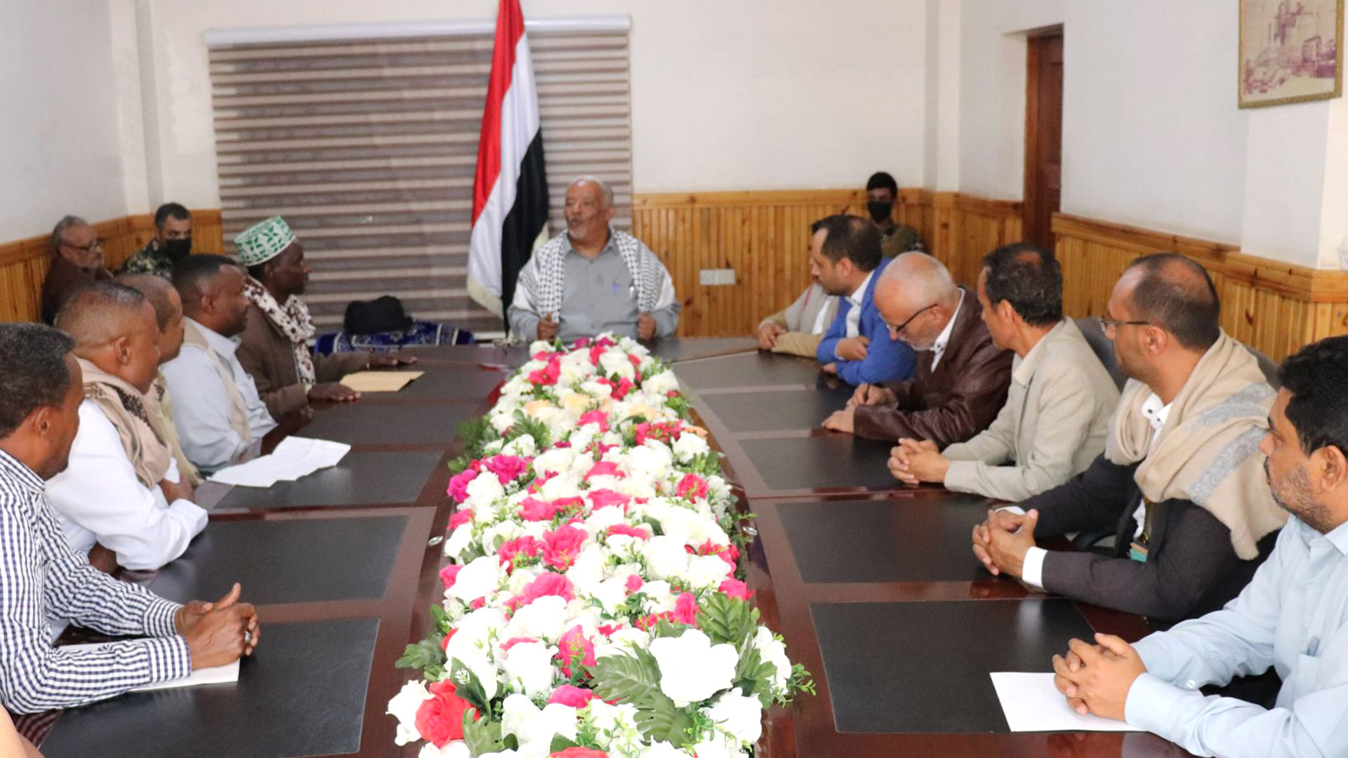 وزير الشؤون الاجتماعية يؤكد اهتمام الحكومة بالجاليات والمهاجرين واللاجئين في اليمن