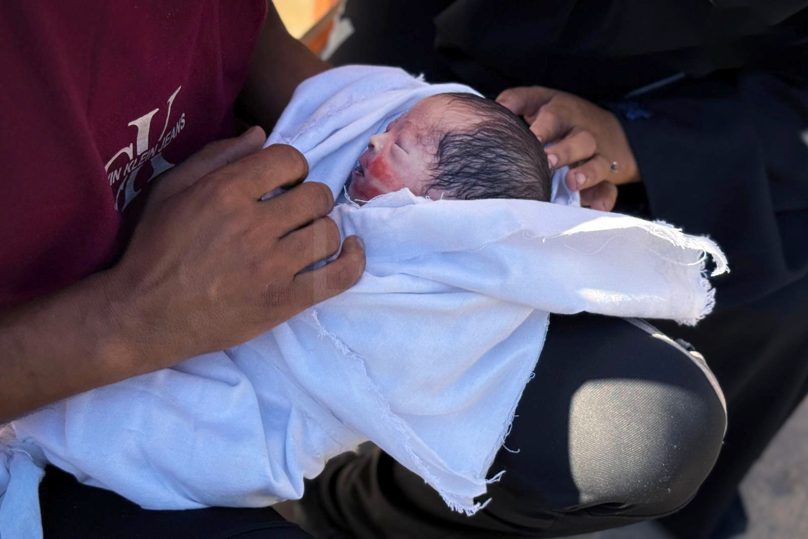 العدو الصهيوني يواصل حرب الإبادة على قطاع غزة