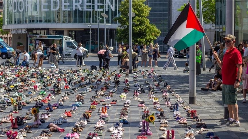 وقفة في هولندا لإحياء ذكرى أطفال غزة
