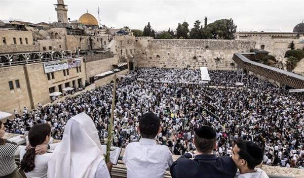 العدو الصهيوني يحوّل المسجد الأقصى إلى قاعة احتفالات استيطانية بحفل زفاف في باحاته