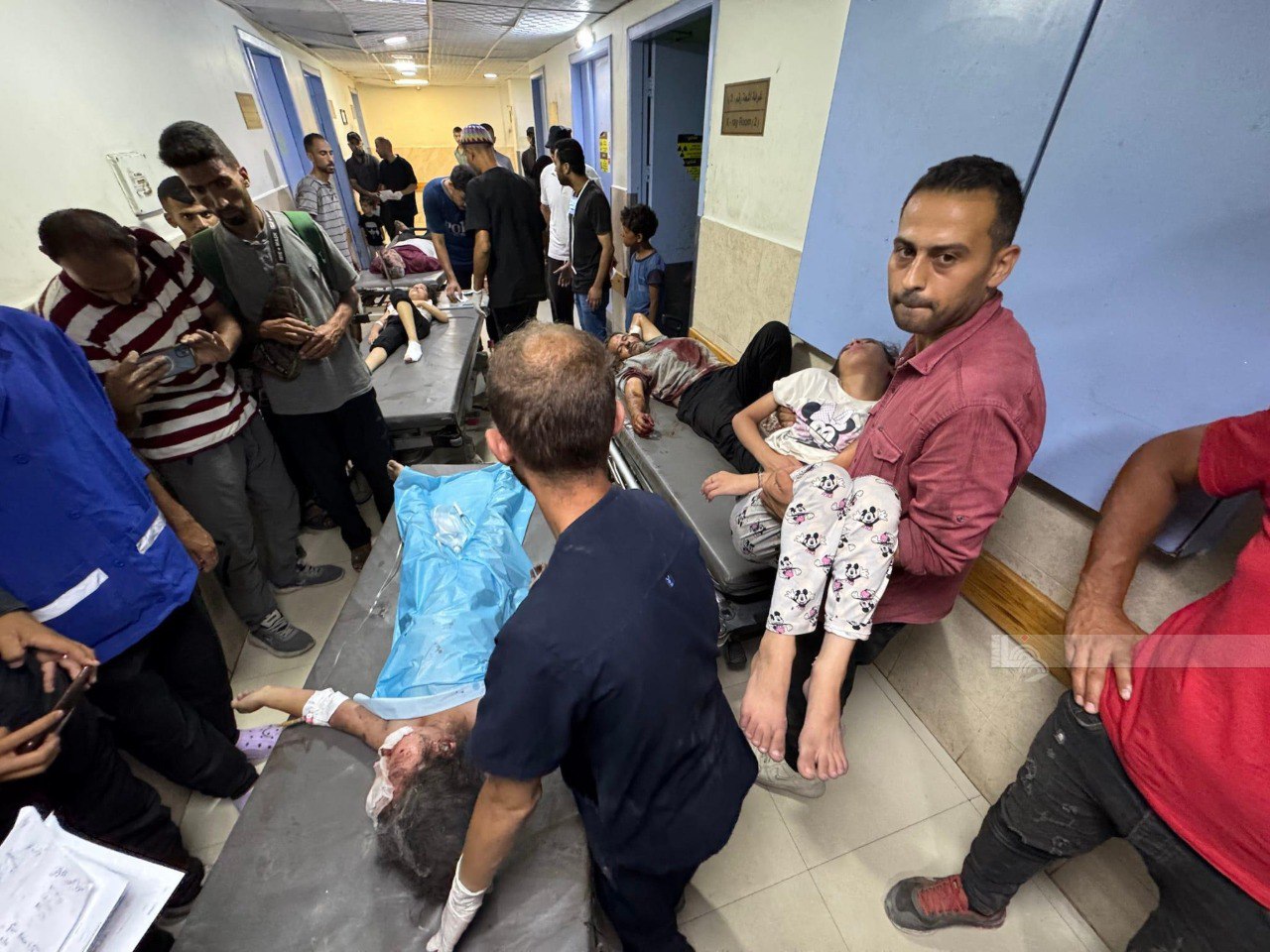 الدفاع المدني بغزة: استشهاد 70 مواطناً وإصابة 200 آخرين في استهداف لـ 25 منزلاً