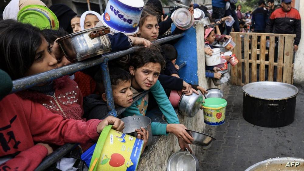"الأغذية العالمي": أسر غزة بالكاد يتناولون وجبة واحدة يوميًا