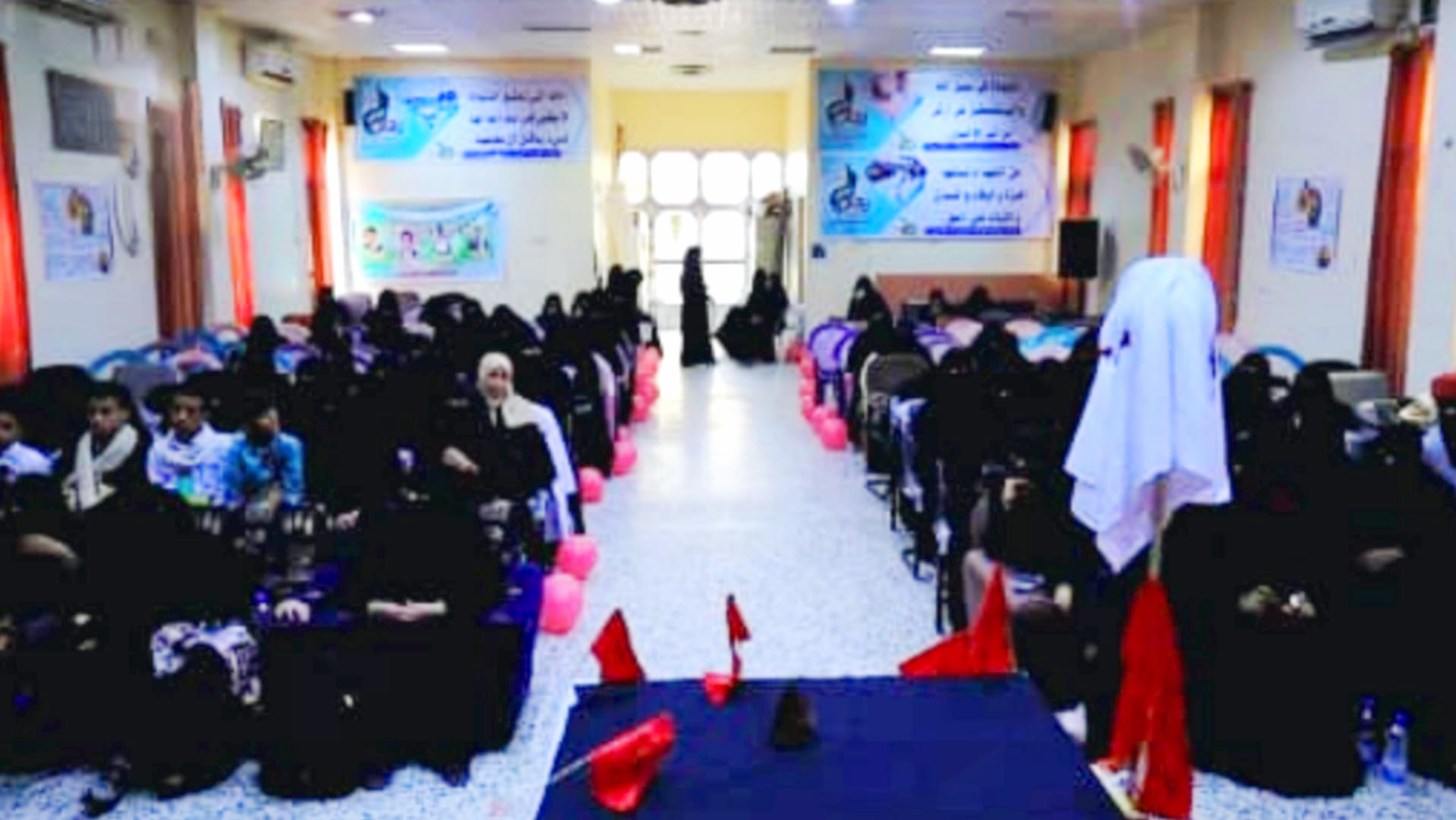 الكادر النسائي في مكتب الصحة بالحديدة يُحيي ذكرى عاشوراء