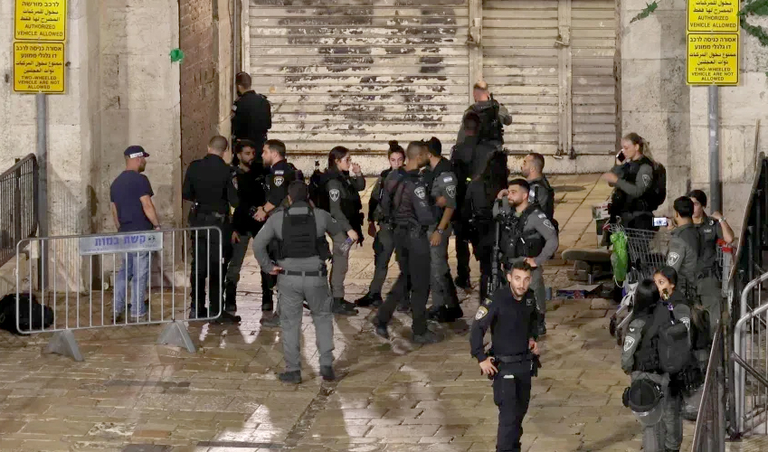 مصرع صهيوني بعملية طعن شمال الخليل بالضفة
