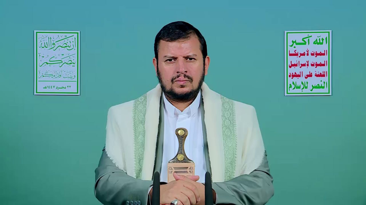 السيد القائد: إغراق السفينتين رسالة قوية للشركات المخالفة للحظر / عمليات هذا الأسبوع نفذت بـ11صاروخاً وطائرة