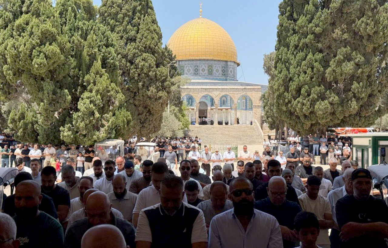 40 ألفاً يؤدون صلاة الجمعة في المسجد الأقصى المبارك