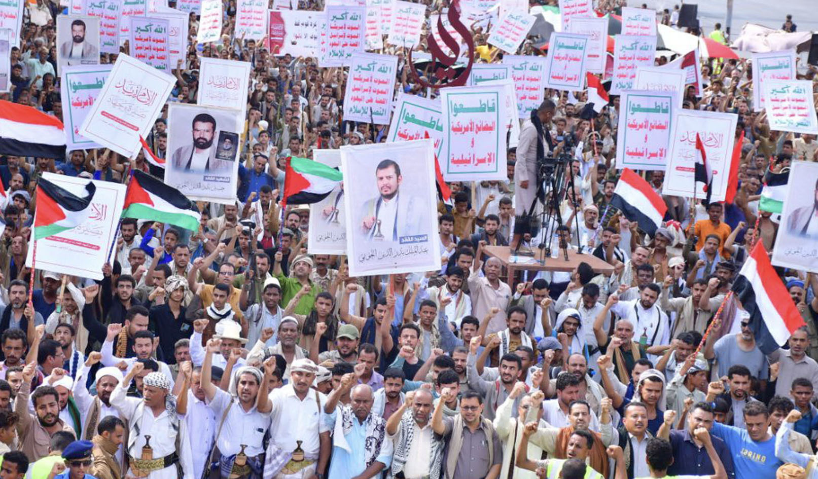 مسيرات جماهيرية كبرى بالحديدة إحياءً لذكرى استشهاد الإمام زيد