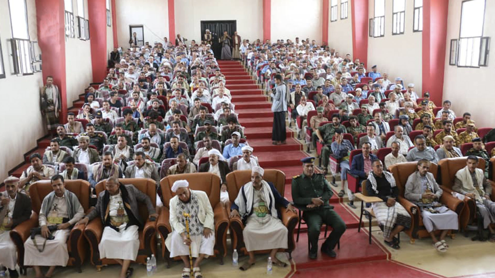 محافظة تعز تُحيي ذكرى استشهاد الإمام زيد بمسيرة وفعاليات خطابية