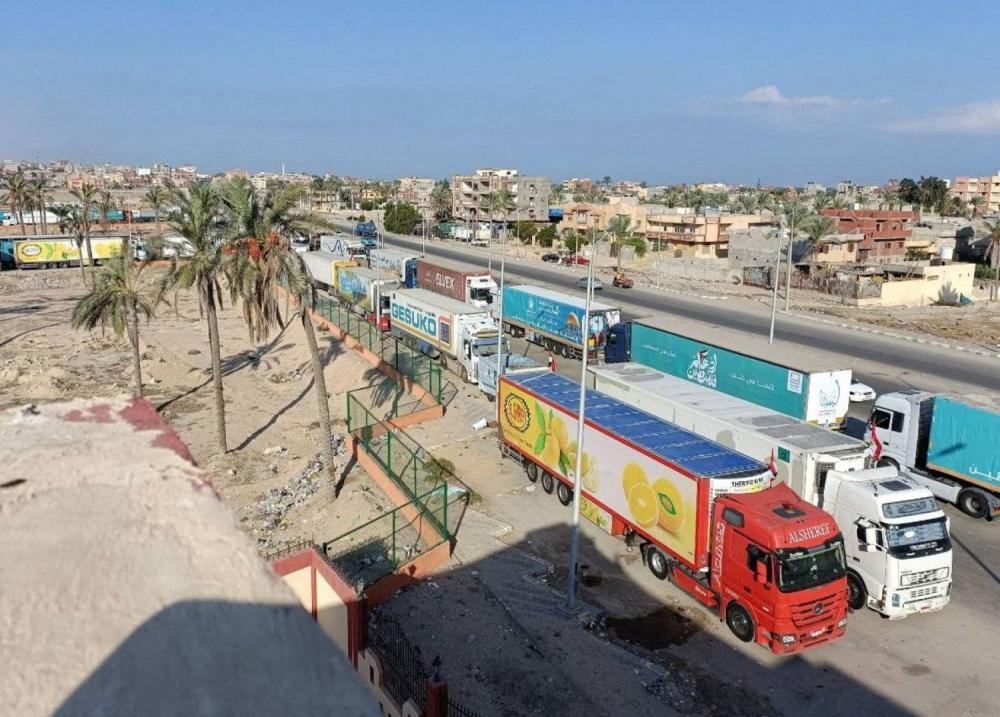 "العشائر الفلسطينية" تنفي دخول مساعدات لغزة من الأردن