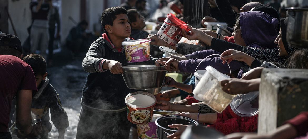 الفصائل الفلسطينية في بيان مشترك : الطريق إلى الحل تبدأ بوقف الإبادة