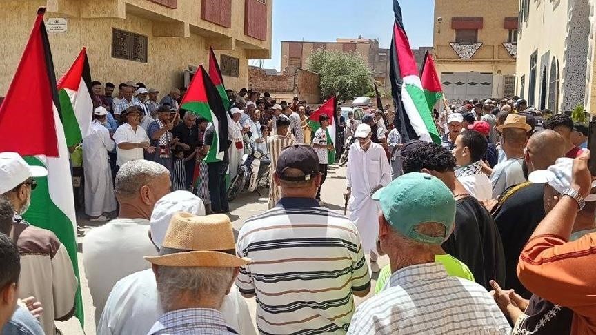 آلاف المغاربة يطالبون بكسر الحصار ووقف حرب الإبادة بغزة
