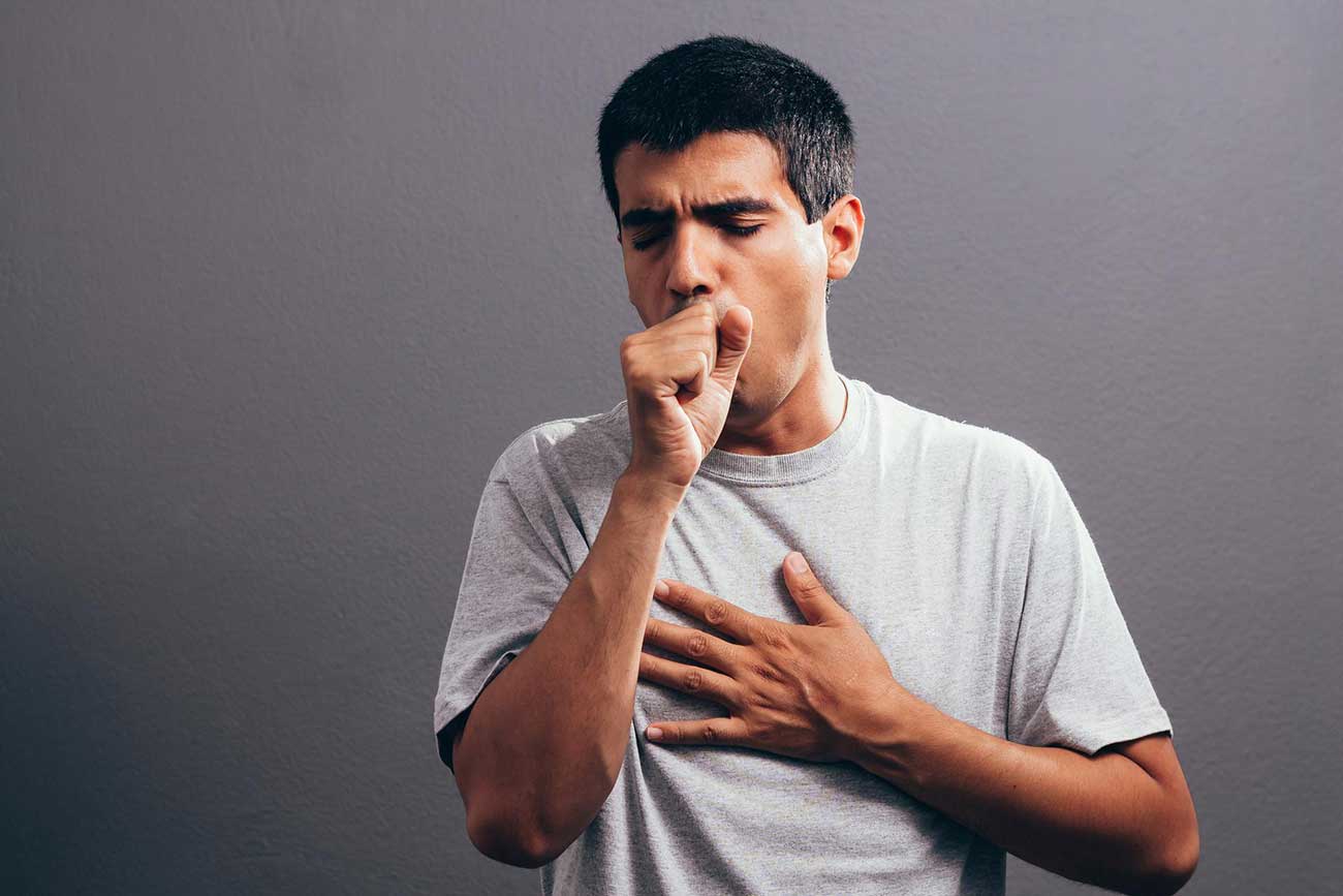 البلغم: متى يصبح مصدر قلق وما دلالات ألوانه المختلفة؟