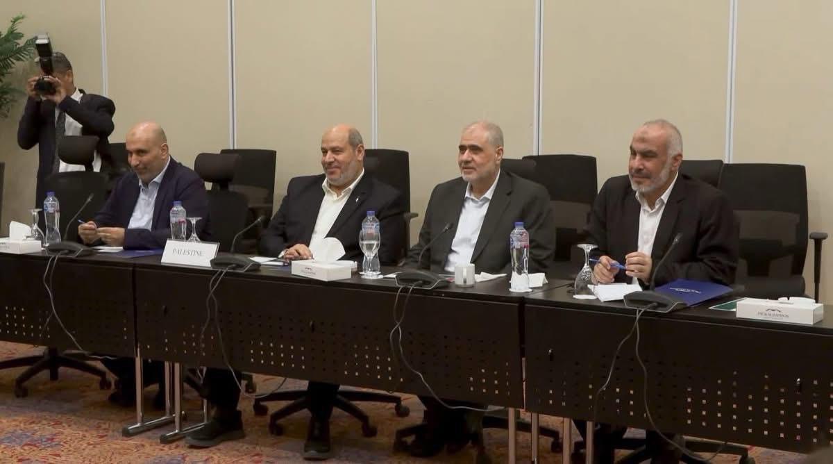 حماس تعلن  التوصّل إلى اتفاق يقضي بإنهاء الحرب وانسحاب العدو وتبادل الأسرى