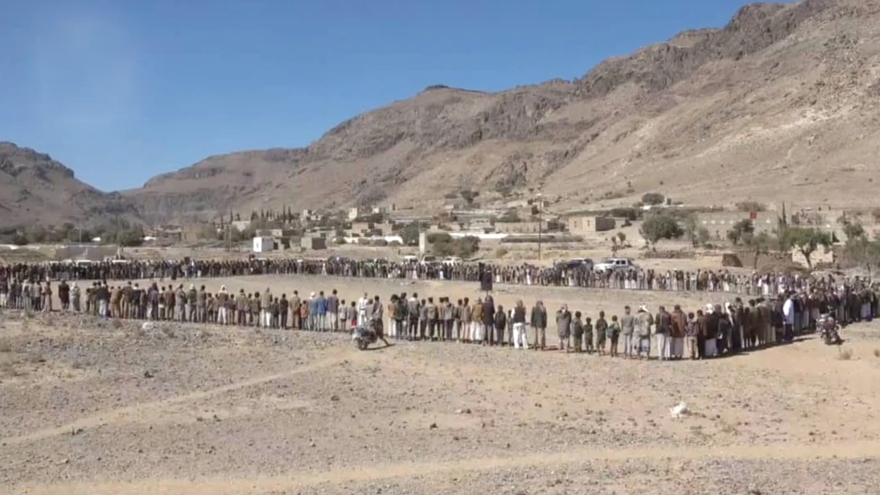 وقفة مسلحة في بلاد الروس بصنعاء نصرة لغزة وتأكيدًا على الجهوزية