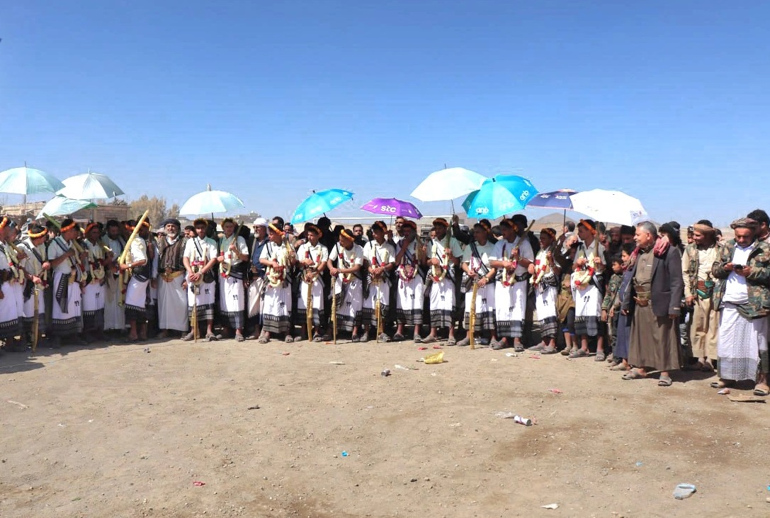 عرس جماعي لـ 42 عريسًا وعروسًا بمنطقة السويداء في ميفعة عنس بذمار