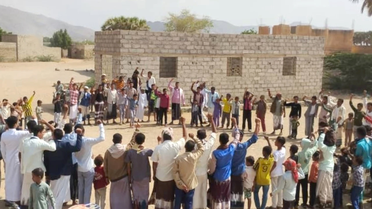 أبناء محافظة الحديدة يعلنون النفير العام ورفع الجهوزية لمواجهة الأعداء