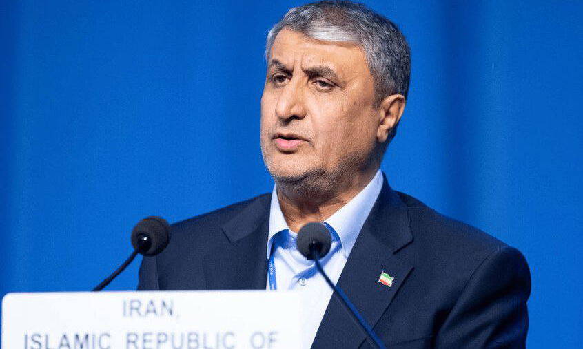 إسلامي: الأعداء يريدون السيطرة على إيران طمعاً بثرواتها