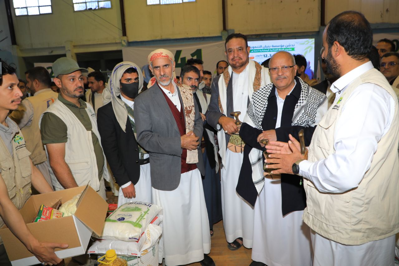 النعيمي ومفتاح يدشنان مشروع السلة الرمضانية لمؤسسة بنيان