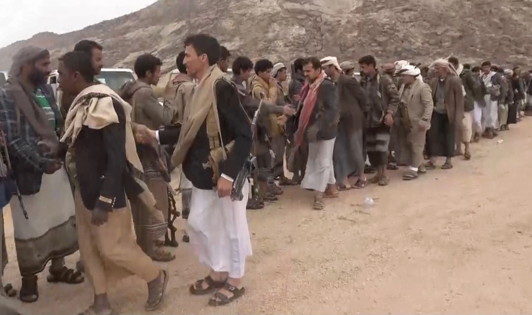 الجوف .. وفد من مشايخ ووجهاء سفيان يزور المرابطين في جبهة خب والشعف