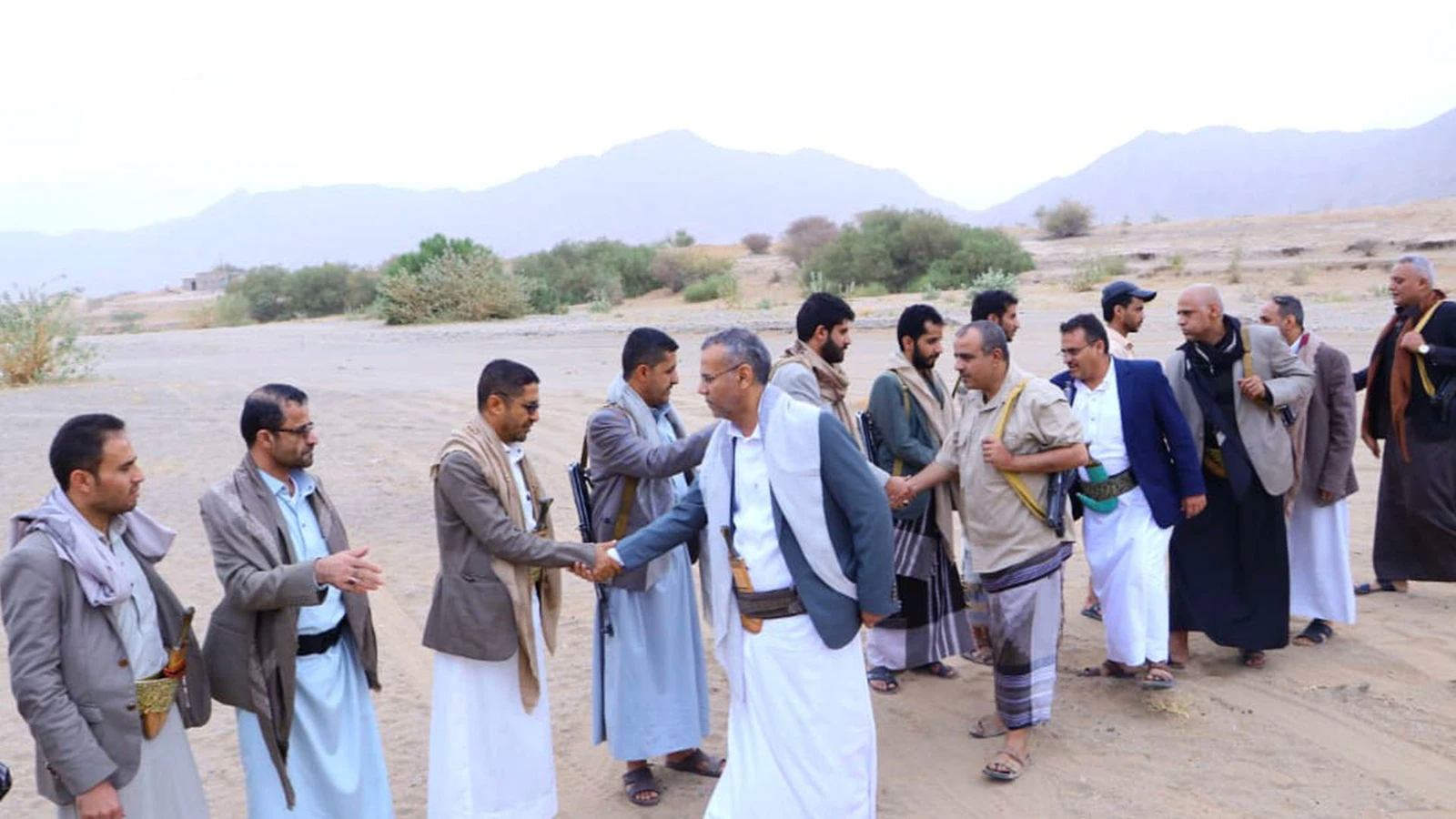 قيادات وزارة الإتصالات تزور المرابطين في الجبهة الجنوبية بمأرب