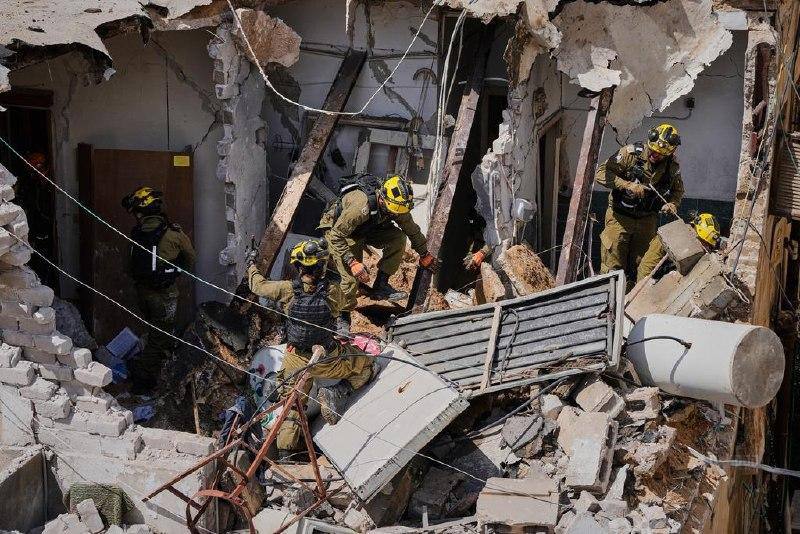 العدو الصهيوني يقر بمصرع 18 وإصابة و4713 مستوطناً