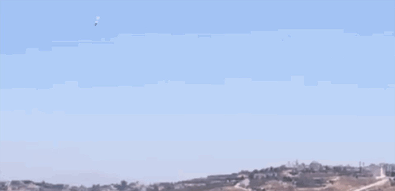 المقاومة في لبنان تُسقط طائرة مسيّرة للعدو الصهيوني في أجواء مدينة صور