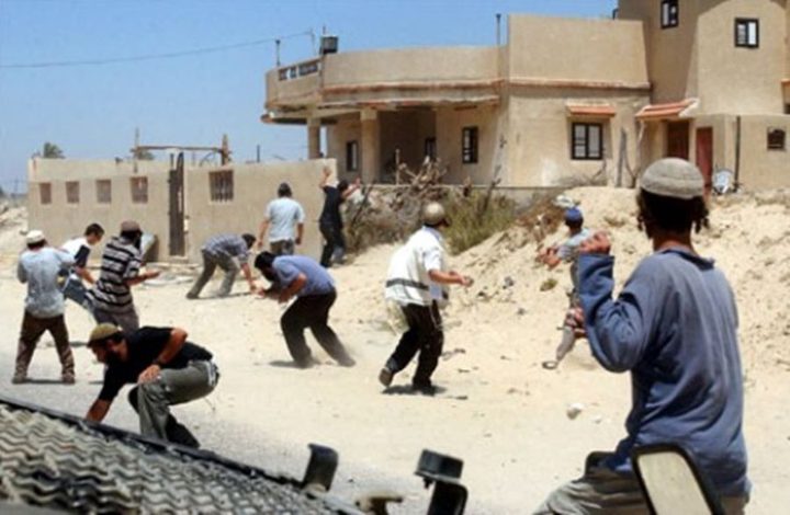 مستوطنون صهاينة يهاجمون قرية المنية جنوب شرق بيت لحم