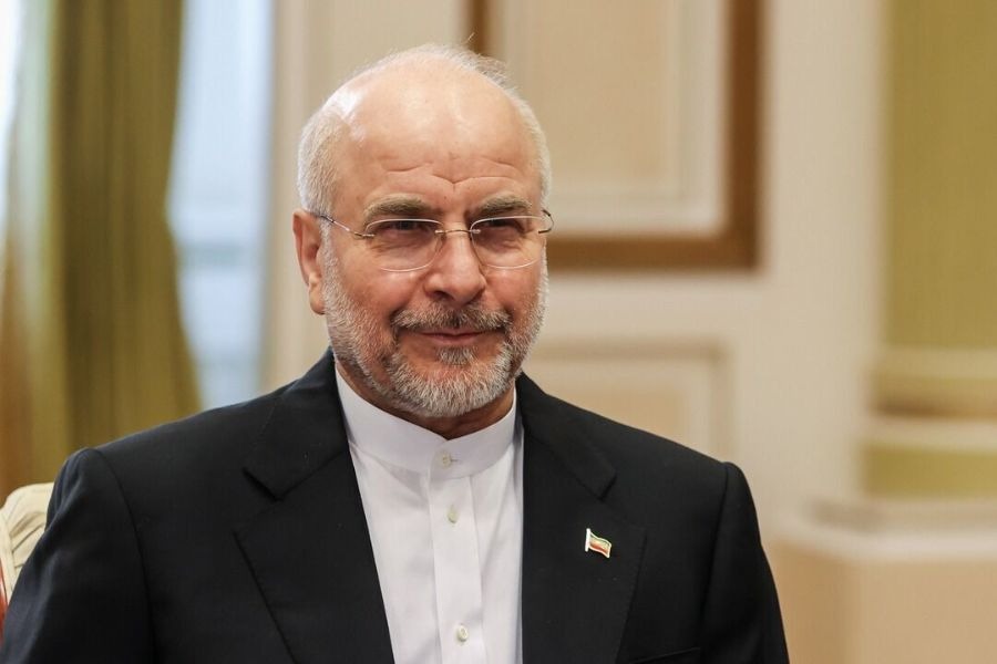 قاليباف يعود إلى طهران بعد زيارة عمل مكثفة إلى باكو