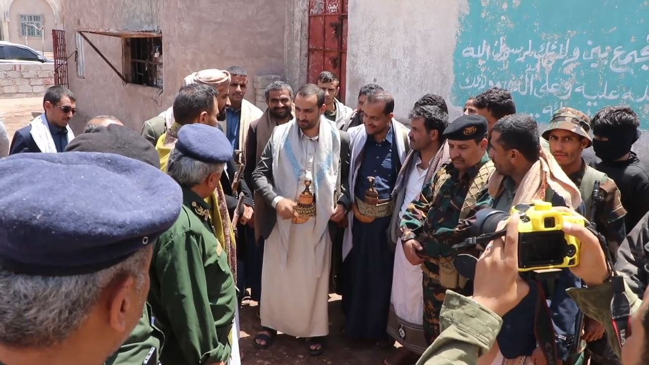 لجنة معالجة قضايا السجون والسجناء تتفقد الإصلاحية المركزية بذمار