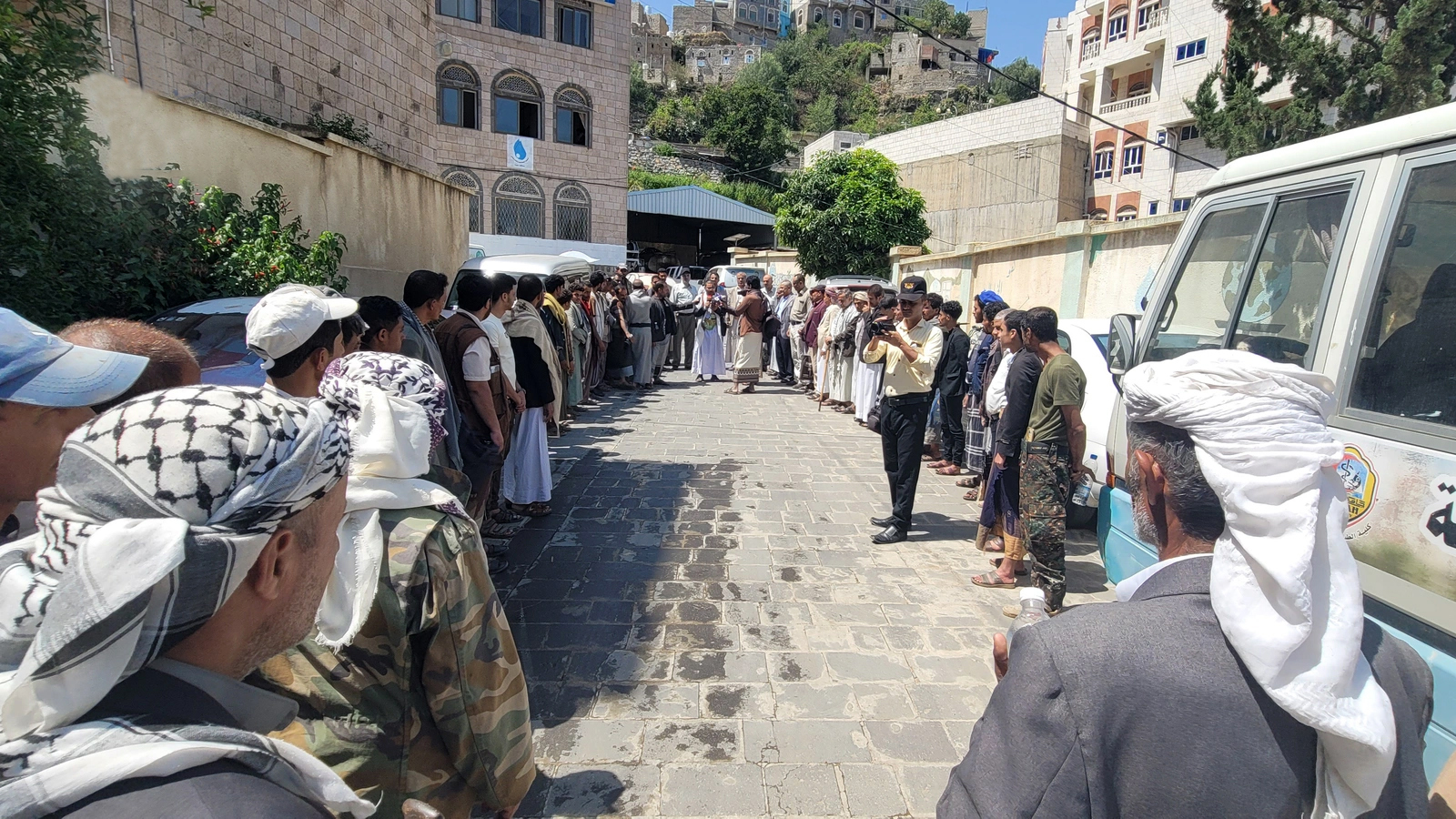 منتسبو مؤسسة المياه بحجة يؤكدون الجهوزية لإنهاء العدوان والحصار