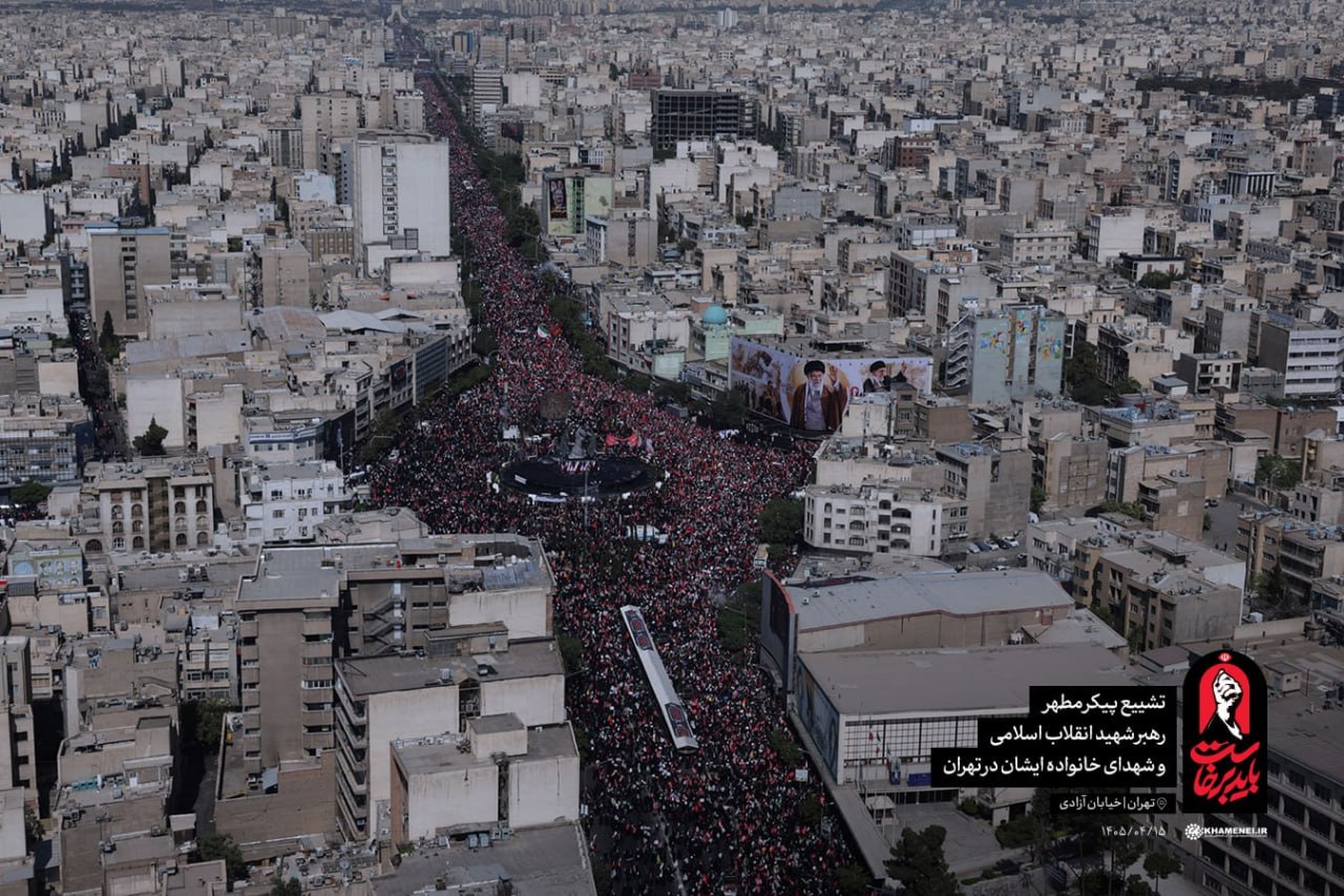 حشود مليونية تتوافد في طهران لتشييع القائد الأممي الشهيد السيد خامنئي