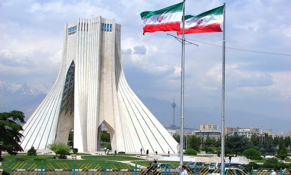 إيران تحذر من تبعات نكث أمريكا بالتزاماتها