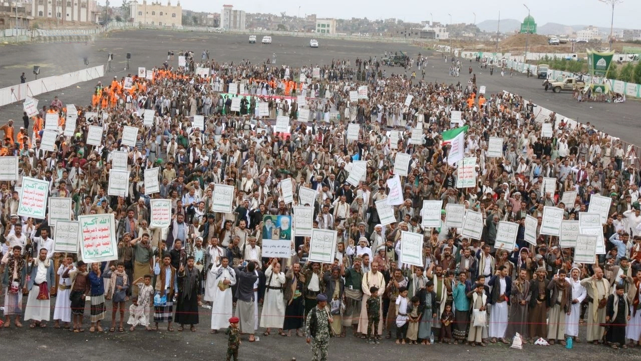 94 مسيرة حاشدة بتعز إحياء لذكرى استشهاد الإمام زيد