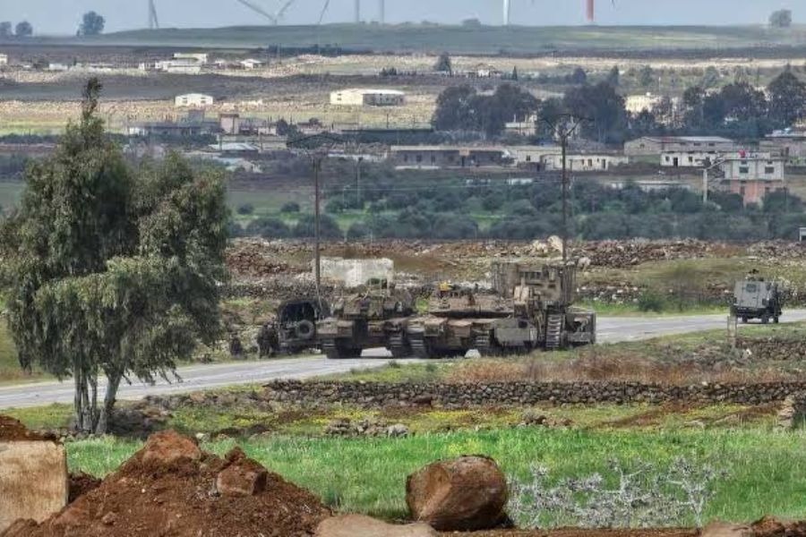 العدو الصهيوني يعتقل شابًا سوريًا ويواصل توغلاته واعتداءاته في ريف القنيطرة
